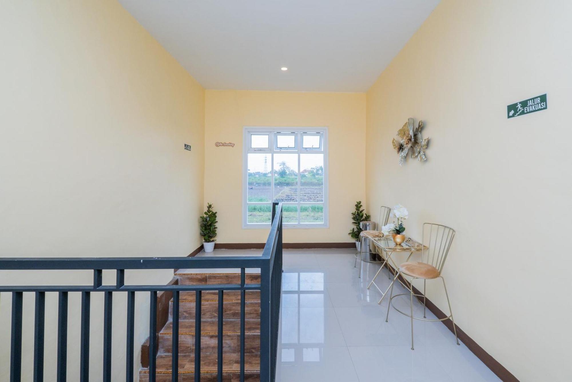 Kedungwaru Reddoorz Syariah Near Rsud Dr Iskak Tulungagung酒店 外观 照片