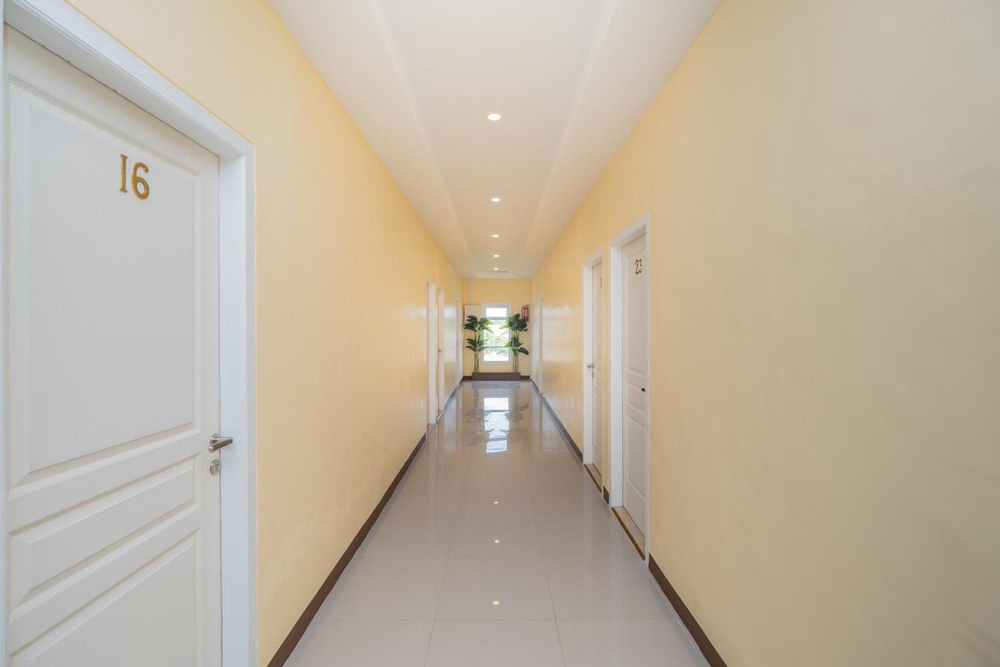 Kedungwaru Reddoorz Syariah Near Rsud Dr Iskak Tulungagung酒店 外观 照片