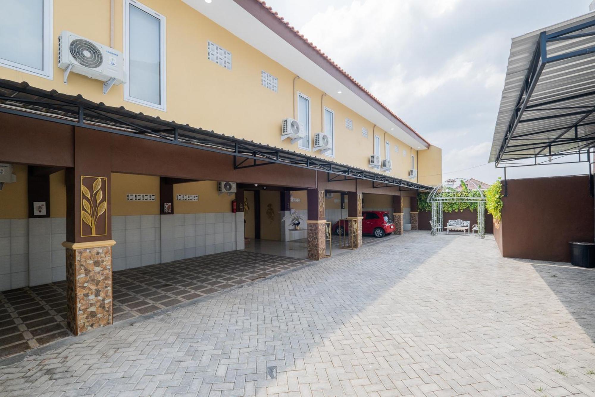 Kedungwaru Reddoorz Syariah Near Rsud Dr Iskak Tulungagung酒店 外观 照片