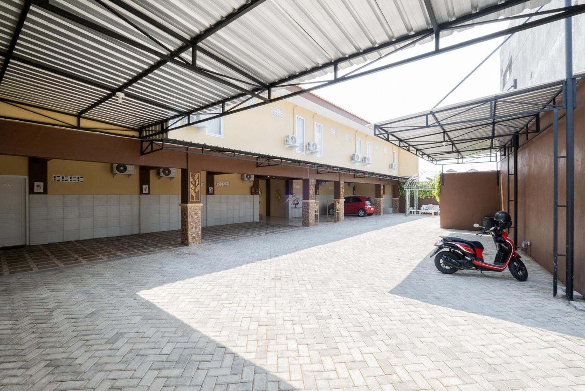 Kedungwaru Reddoorz Syariah Near Rsud Dr Iskak Tulungagung酒店 外观 照片